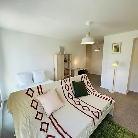 We Live In R - 403 - Cathedrale Lägenhet *